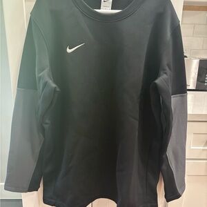 Nike Authentics 2025 Therma-Fit